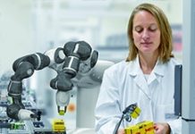 乘上數位化風潮 機器人轉型智慧工作站