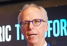 專訪英特爾物聯網事業群總經理Tom Lantzsch Intel新加速器推動邊緣運算發展