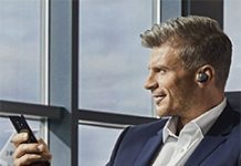 整合電源/通訊介面 TWS耳機智慧精巧又省電