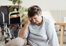 偵測頭部撞擊/流血部位 護頭裝置加快長者跌倒救援